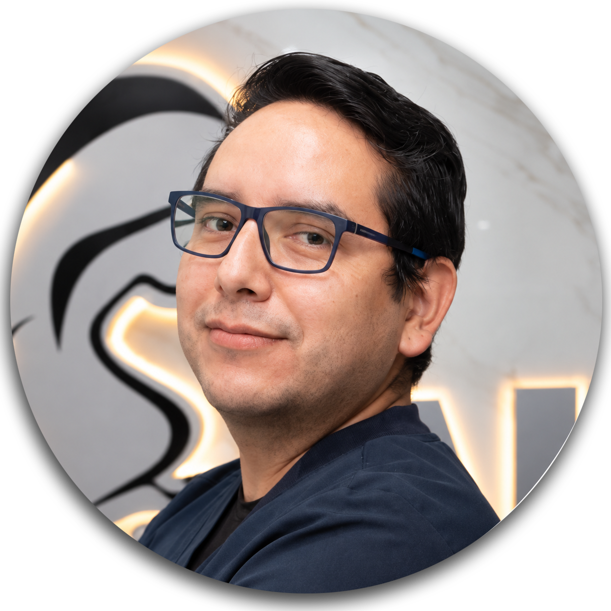 Dr. Enrique Ruiz
